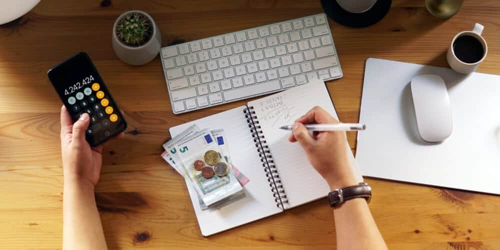 Yli 30 pankin ja rahoitusyhtiön lainojen vertailu yhdellä hakemuksella 1 Yli 30 pankin ja rahoitusyhtiön lainojen vertailu yhdellä hakemuksella Lainojen yhdistaminen Euronder