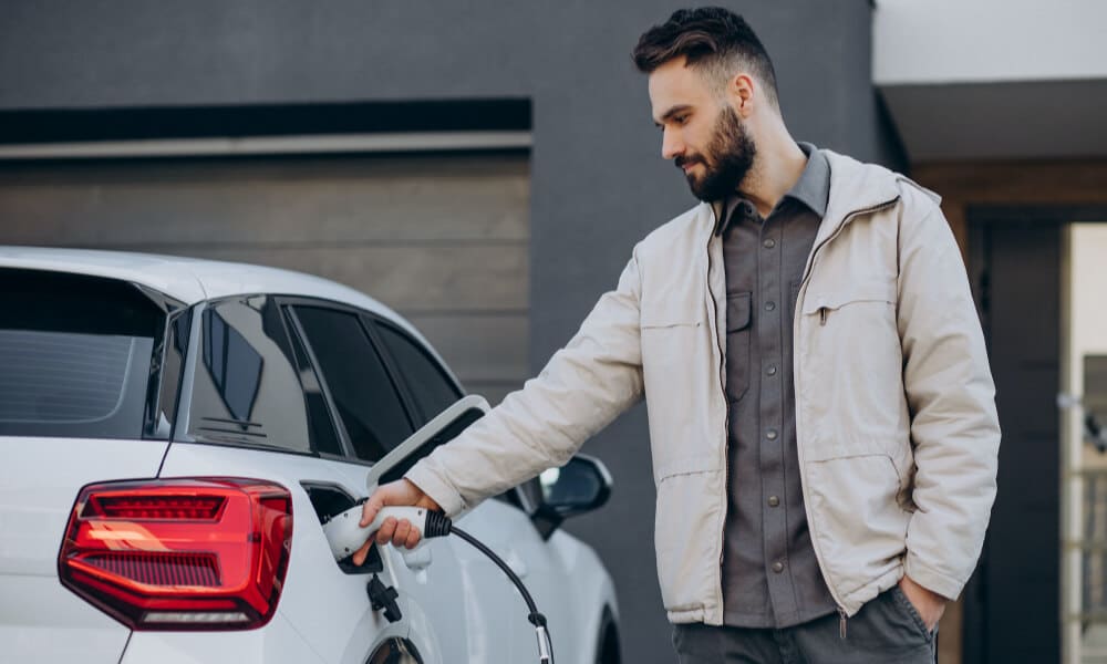 Sähköauto osamaksulla Sahkoauton ostaminen Euronder lainavertailu